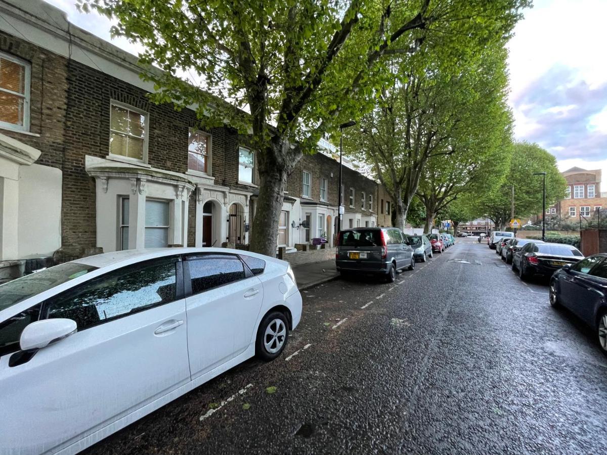 147 Knapp Road House Londen Buitenkant foto