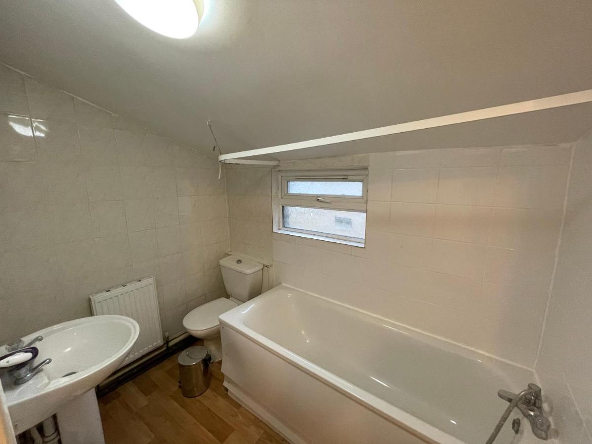 147 Knapp Road House Londen Buitenkant foto